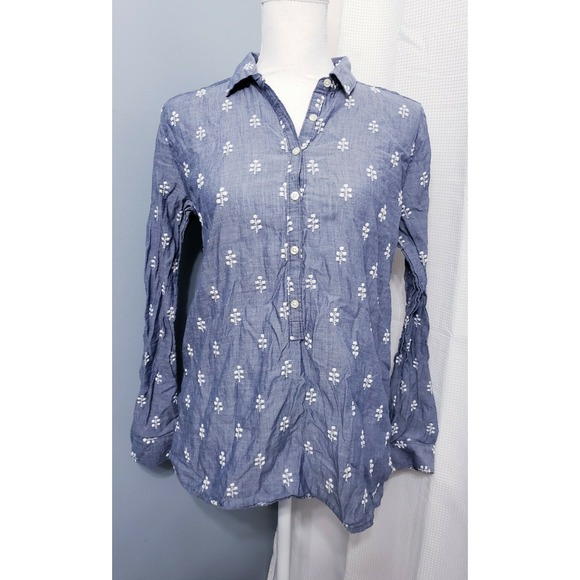 6 Career Style Blouses Women's size MEDIUM - Picture 4 of 8